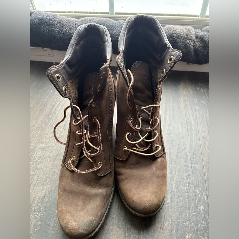 Timberland Women's Brown Lace-Up Wedge Booties - Picture 3 of 7